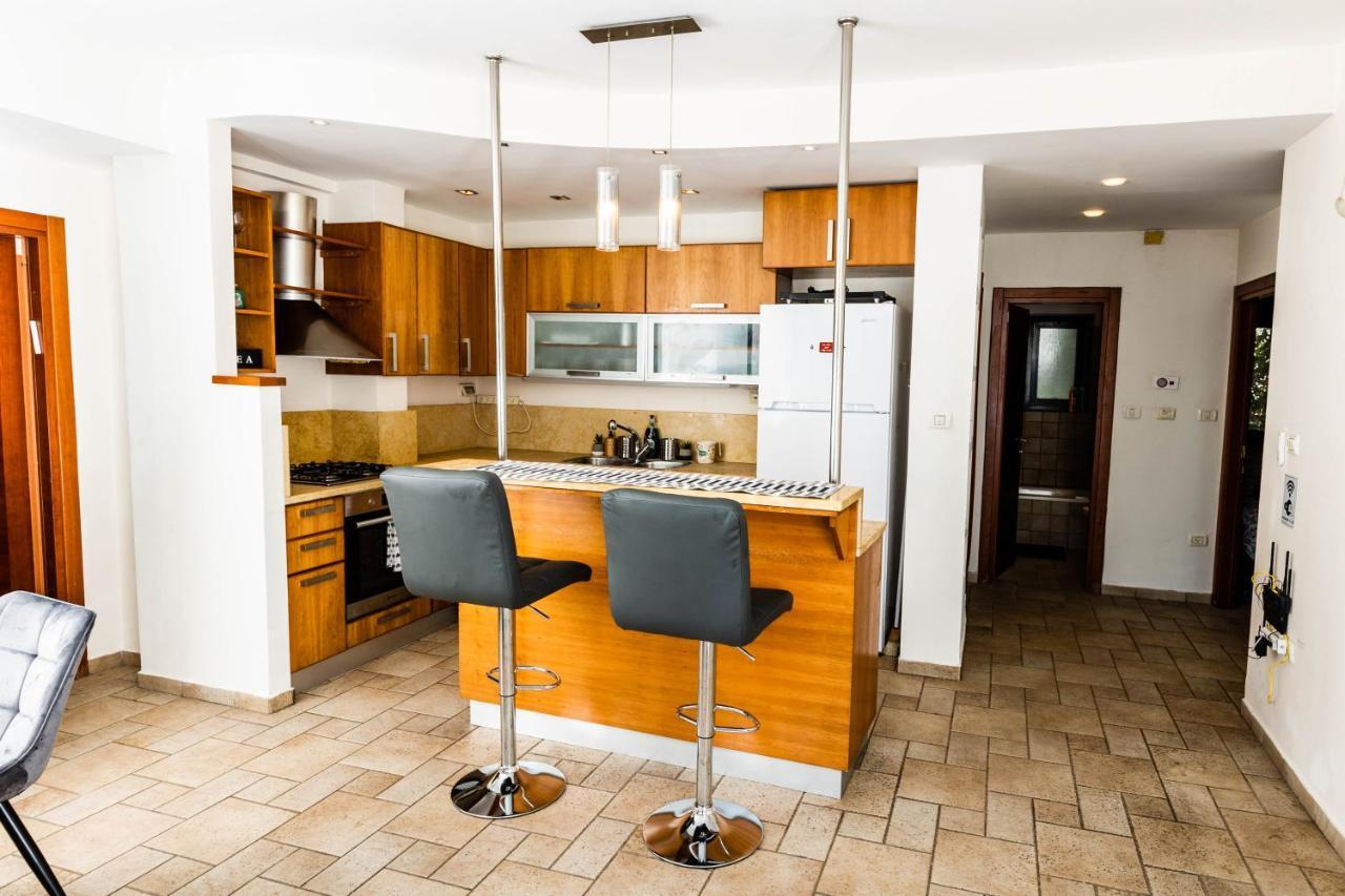 القدس Central On Hapalmach- 3-Bdr Apartment المظهر الخارجي الصورة